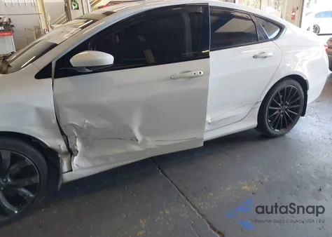 2015 Chrysler 200 S из США, поврежденный, VIN 1C3CCCBBXFN653309